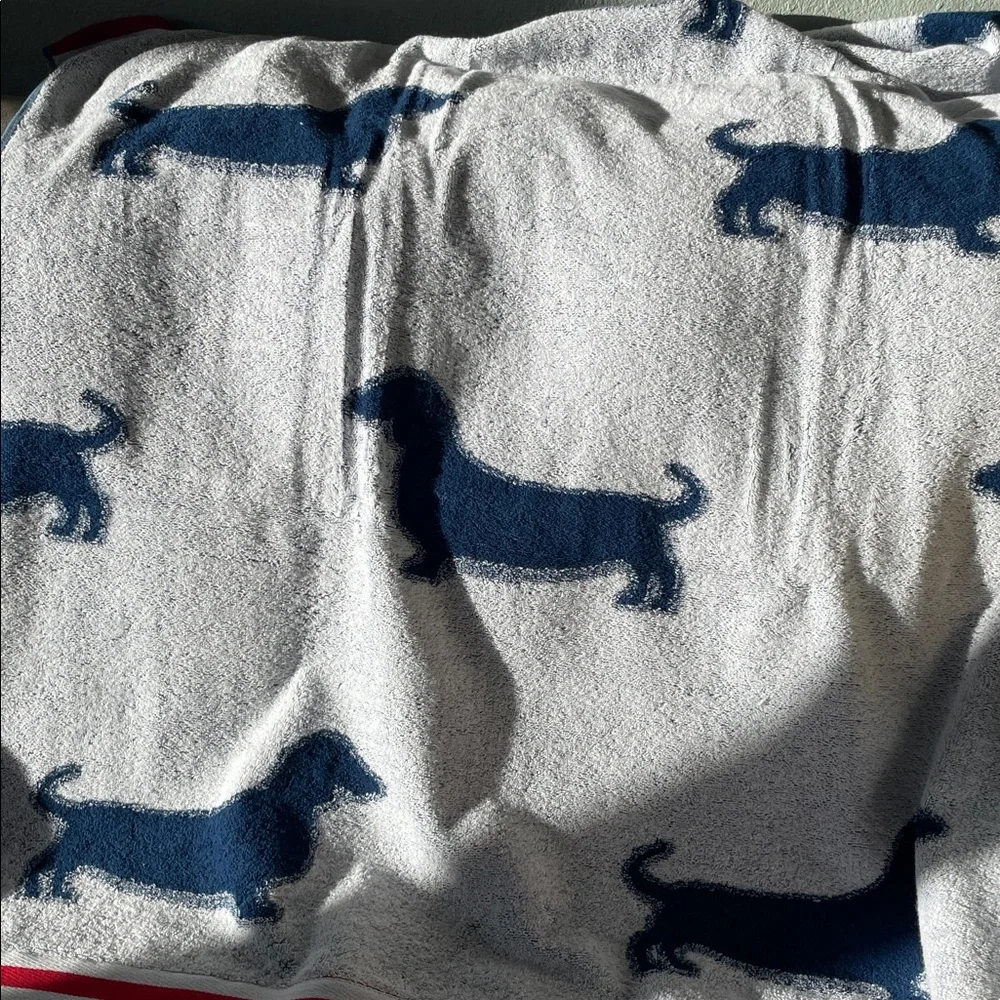 Crown & Ivy Blue Dachshund Beach Towel